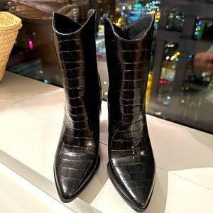 Stagecoach Kickers Black Boots-Size 6